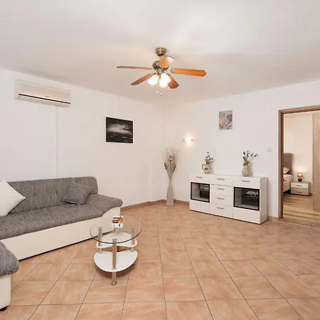 Mia-1 By Interhome Apartmán *