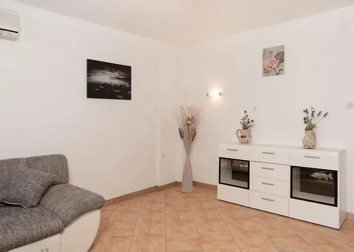 Apartman Mia-1 By Interhome Obrovac
