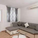 Apartamento Mia-1 By Interhome *