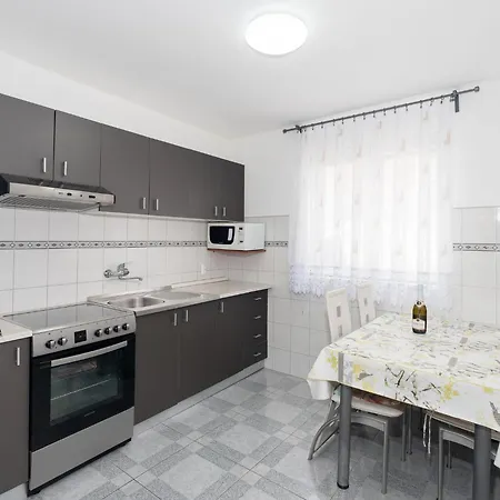 Mia-1 By Interhome *