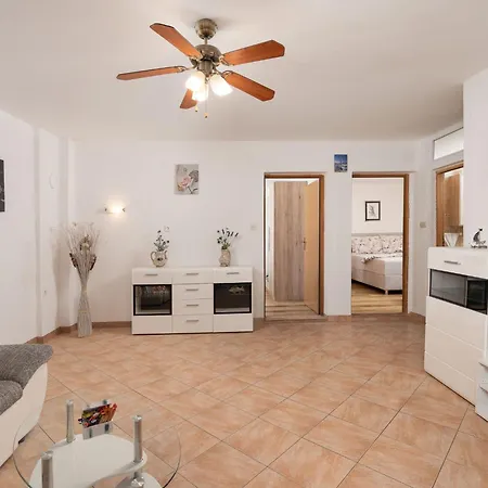 Mia-1 By Interhome Apartment Obrovac